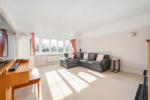4 bedroom detached house for sale, Seabrook Grove, Hythe CT21
