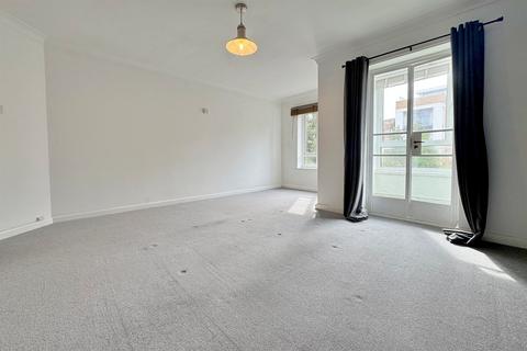 2 bedroom flat to rent, Westbourne
