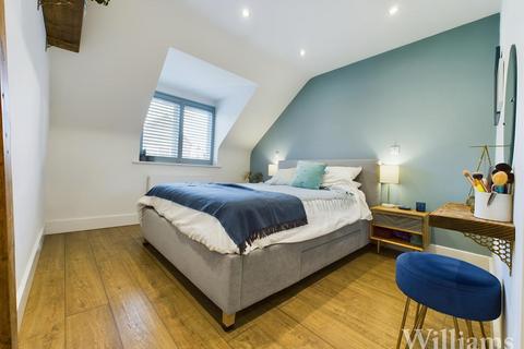 7 Brook Meadow, Haddenham, Aylesbury, HP17 8TG