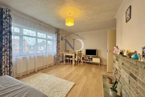 2 bedroom flat for sale, South Ruislip, HA4