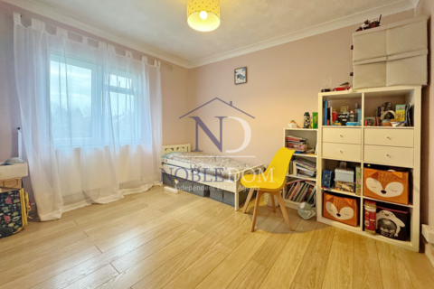 2 bedroom flat for sale, South Ruislip, HA4