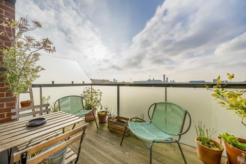 1 bedroom flat for sale, Beames Road, London NW10