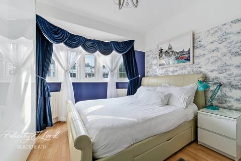 4 bedroom terraced house for sale, Ankerdine Crescent, London