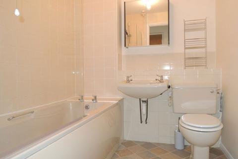 1 bedroom flat to rent, HIGHWOODS