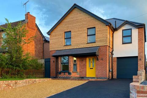 4 bedroom detached house for sale, East End Road, Cheltenham GL53