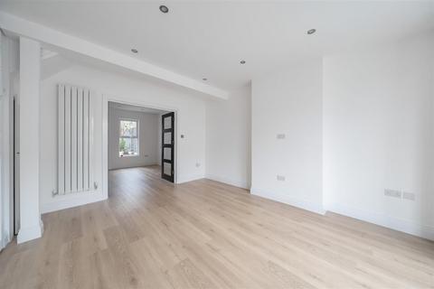 5 bedroom townhouse for sale, Livingstone Road, Thornton Heath