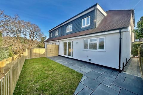 3 bedroom semi-detached house for sale, Broom Wood Way, Lower Bourne, Farnham