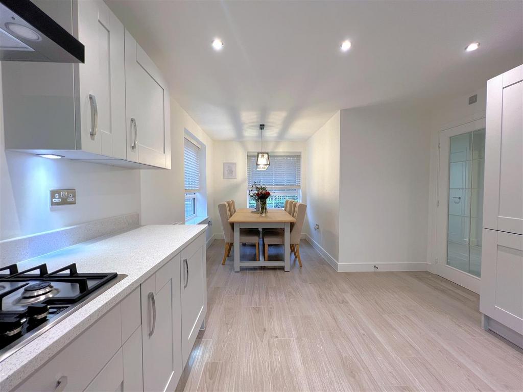 Kitchen dining room.jpg