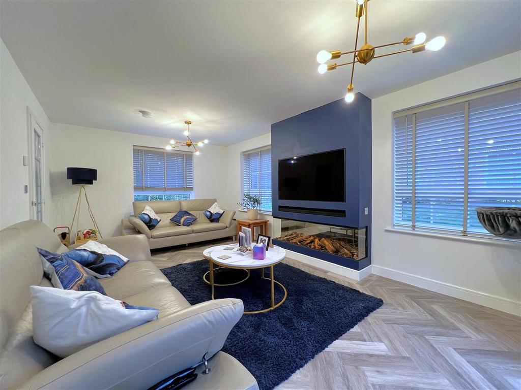 Living rm.jpg