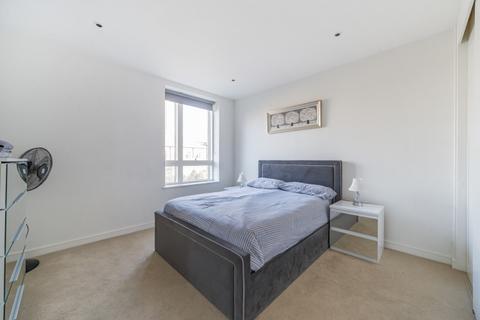 1 bedroom flat to rent, Heritage Walk London TW8