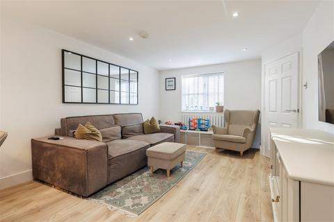 10 Tempest Mead, North Weald, Epping, CM16 6DY