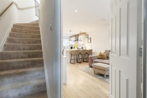 10 Tempest Mead, North Weald, Epping, CM16 6DY