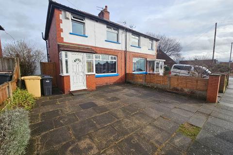 3 bedroom semi-detached house to rent, Oakes Street, Kearsley, Bolton