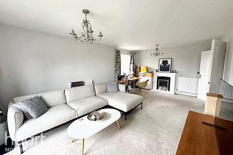 76 Baines Way, Grange Park, Northampton, NN4 5DP