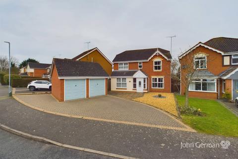 4 bedroom detached house for sale, Kinver Road, Burton-on-Trent