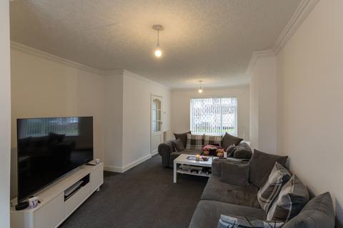 3 bedroom terraced house to rent, Lock Drive, Stechford, B33