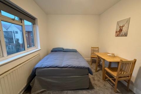 1 bedroom in a house share to rent, Gayton Road, Harrow HA1