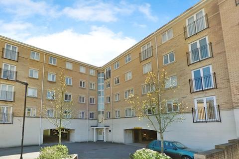 2 bedroom apartment to rent, The Dell, Southampton SO15