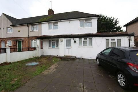 5 bedroom semi-detached house to rent, West Road, West Drayton UB7