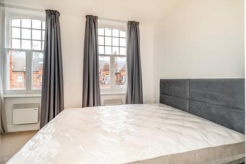 1 bedroom flat to rent, Comeragh Road, London W14