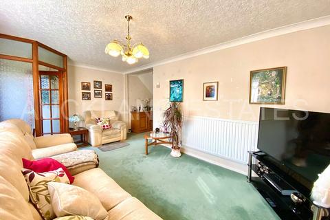 3 bedroom terraced house for sale, Kimptons Mead, Potters Bar EN6