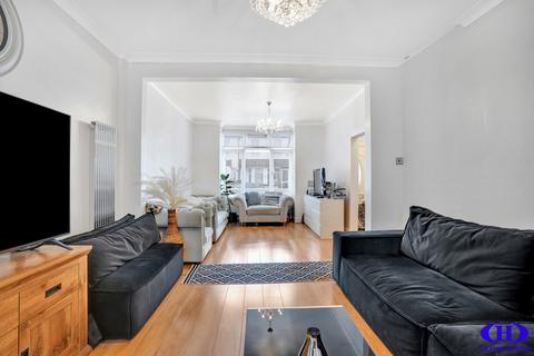 92 Trinity Road, Southall, UB1 1EN