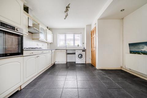 20 Abingdon Gardens, Bath, BA2 2UY