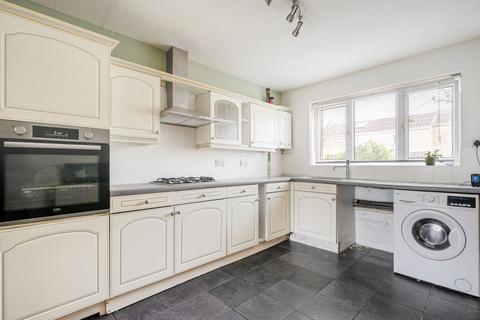 20 Abingdon Gardens, Bath, BA2 2UY