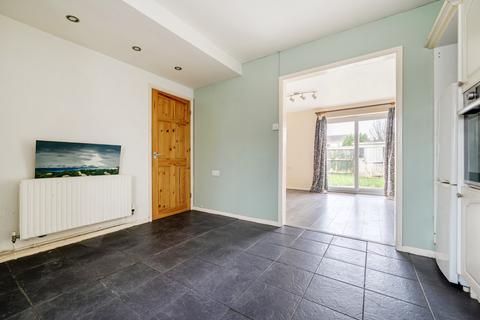 20 Abingdon Gardens, Bath, BA2 2UY
