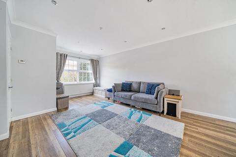 3 bedroom end of terrace house for sale, Hanover Walk, Weybridge, KT13