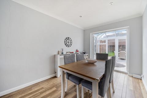 3 bedroom end of terrace house for sale, Hanover Walk, Weybridge, KT13