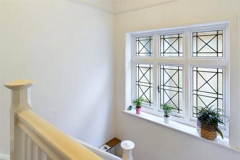 3 bedroom apartment for sale, Wentworth Avenue, Bournemouth, Dorset, BH5