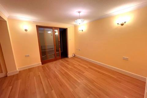 2 bedroom end of terrace house for sale, The Hollies, North Walsham