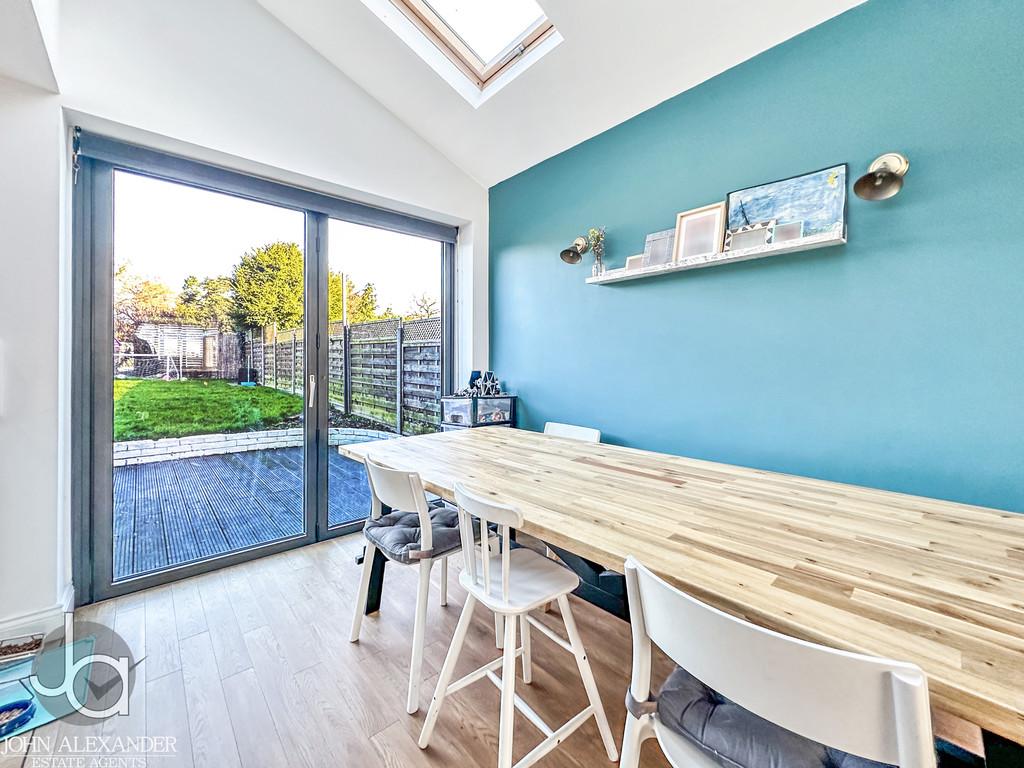 20250102 120935795 0.5