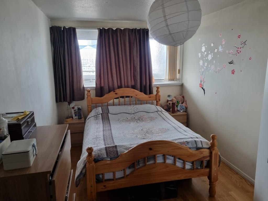 F162 bedroom b1 1uh