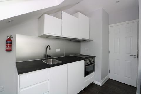 1 bedroom apartment to rent, Ranelagh Road, London NW10