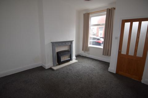 2 bedroom end of terrace house to rent, Jackson Street, Blackpool