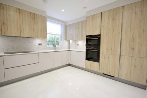 3 bedroom flat to rent, Tenterden Grove, London NW4