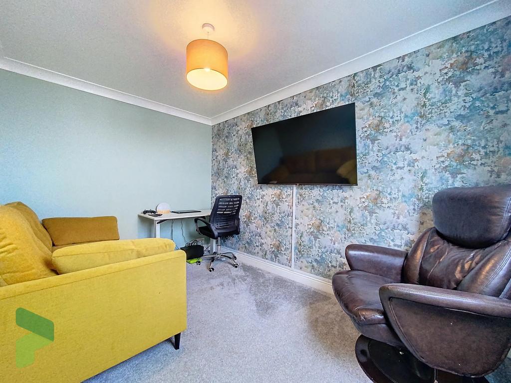 Bedroom 3 office