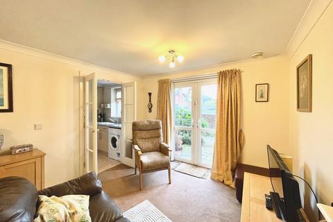 1 bedroom ground floor flat for sale, Cobbett Court, Highworth SN6