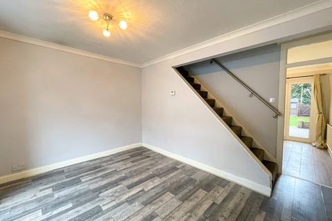 2 bedroom terraced house to rent, Cecil Road, Gravesend, Kent, DA11 7DG