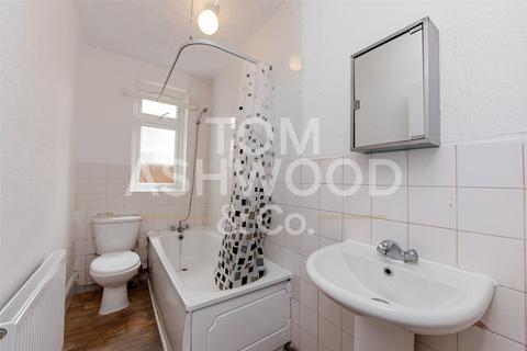 10 Vicarage Lane, London, E6 6AB