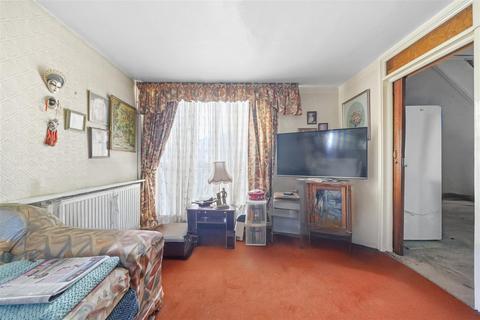 3 bedroom maisonette for sale, Mansford Street, London