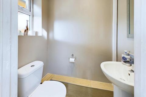 77 Sandyleaze, Gloucester, GL2 0PU