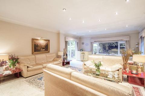 5 bedroom detached house for sale, Furze Lane, West Purley