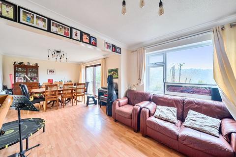 16 Colescroft Hill, Purley, CR8 4BB