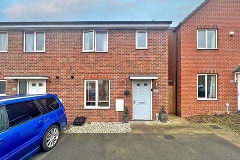 3 bedroom terraced house for sale, Lakelot Close, Willenhall