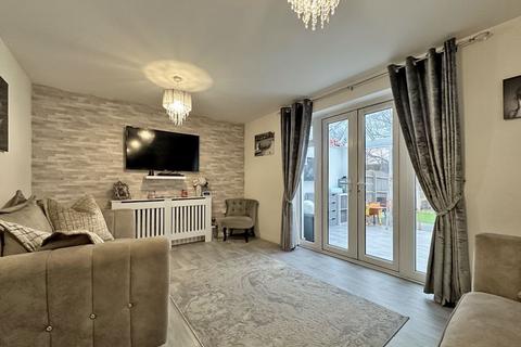 3 bedroom terraced house for sale, Lakelot Close, Willenhall