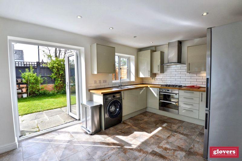 Dining kitchen