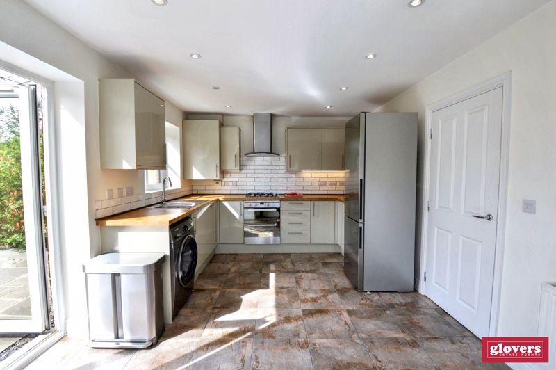 Dining kitchen